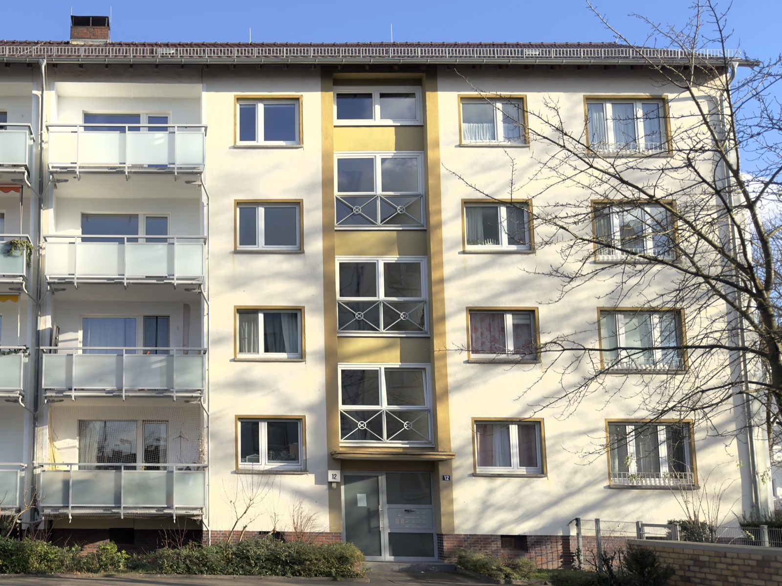 Außenansicht Mehrfamilienhaus