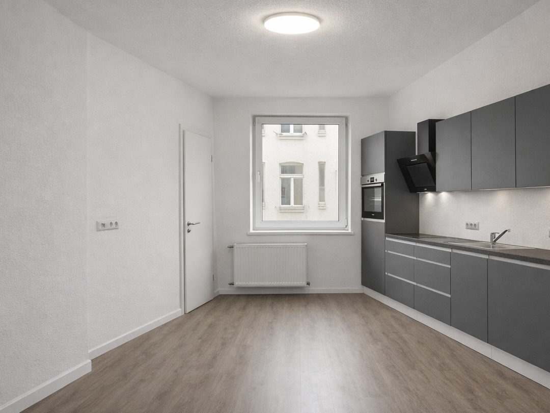 Offene Küche mit moderner Einbauküche